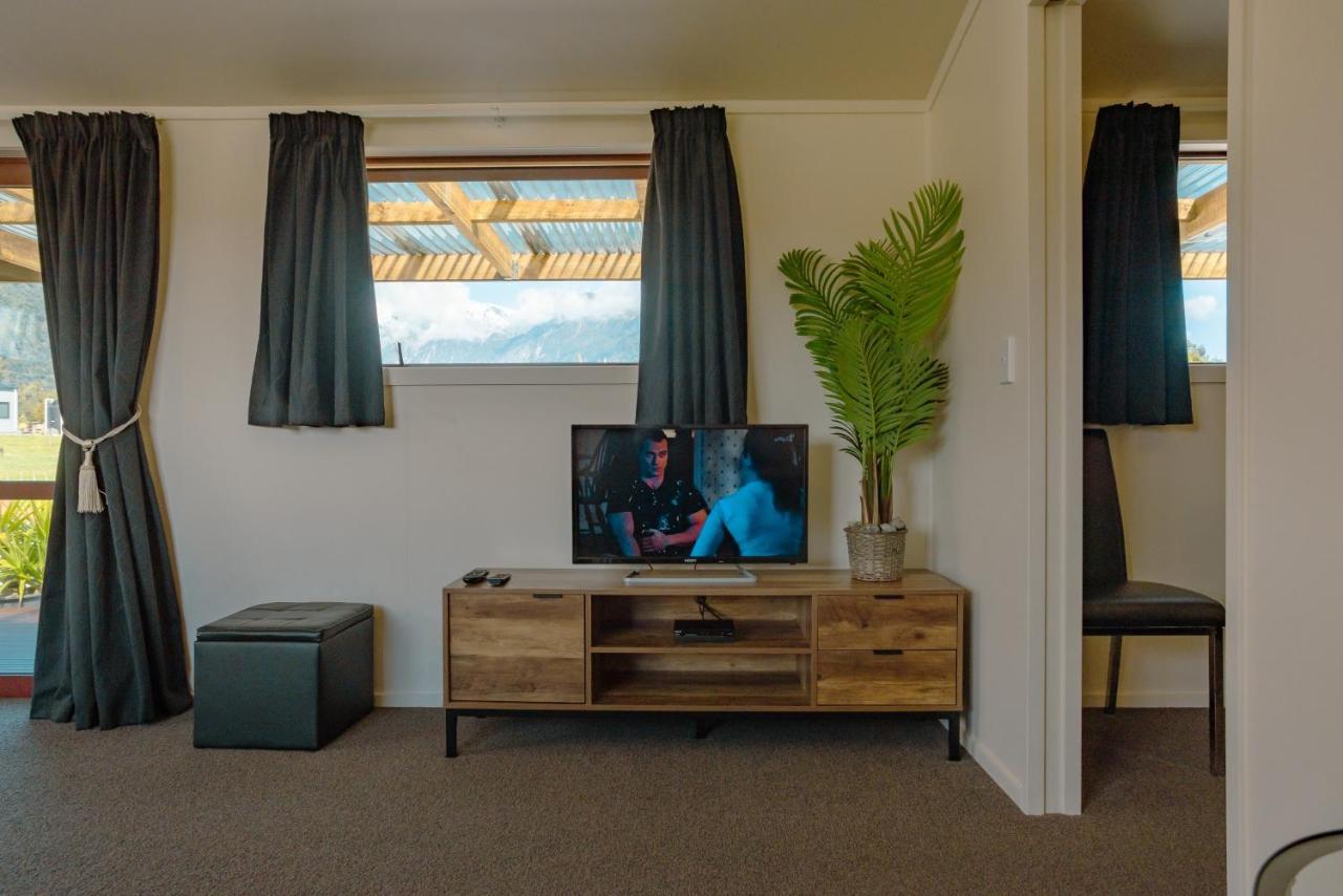 Te Awa Cottages Franz Josef Bagian luar foto